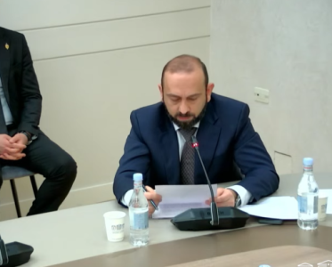 Мирзоян: В проекте соглашения нет положения о возвращении лиц, покинувших Армению и Азербайджан до распада СССР