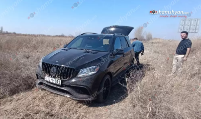 Երևան-Երասխ ճանապարհին «Mercedes GLE»-ն դուրս է եկել ճանապարհից և հայտնվել դաշտում. Ուղեւորը հոսպիտալացվել է