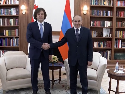 Armenia PM meets visiting Georgia colleague at government