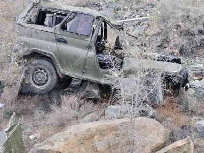 Media: Russia's FSB vehicle falls Into ravine in southern Armenia, leaving one dead