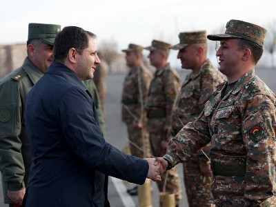 Состоялась церемония присяги военнослужащих новой сержантской системы