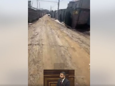 Վահագն Ալեքսանյա՛ն, Հաղթանակ թաղամասն է, բարձրացիր ամբիոն և 2 ոտքի վրա կանգնիր, որ տեսնես. Արշակ Սարգսյան