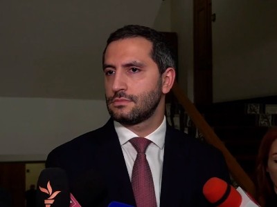 Вице-спикер НС считает вопрос о возможности одностороннего подписания мира с Азербайджаном бессмысленным