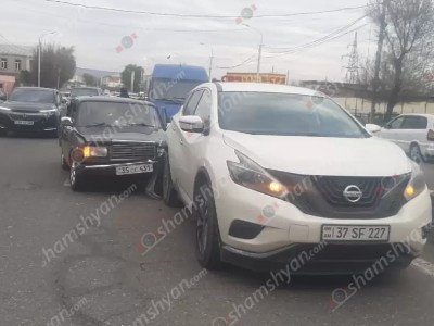 Իսակովի պողոտայում բախվել են «Nissan Murano»-ն և «ՎԱԶ 2107»-ը․ կա վիրավոր. Shamshyan.com