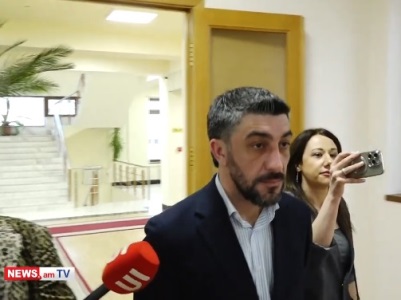 Վիլեն Գաբրիելյանը Գյումրիում ալկոհոլի ազդեցության տակ «արկածներից» հետո եկել է ԱԺ. Այսօր նա «չխոսկան» էր