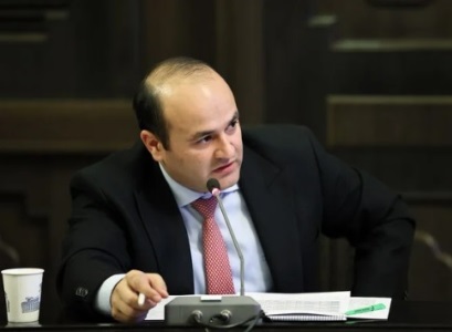 ԼՂ-ի աշխատունակ մեր հայրենակիցները պետք է աշխատեն. Նախարարը՝ աջակցությունը դադարեցնելու մասին