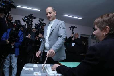 «Հրապարակ». Ի՞նչ է սպասվում Գյումրիում. կա 3 ճանապարհ