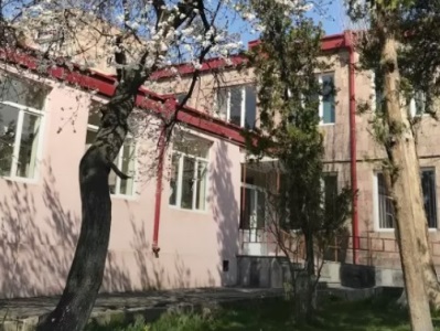 Երևանում 59-ամյա տղամարդը մտել է ՀՈԱԿ-ի շենք և առանց պատճառի բոլորի ներկայությամբ սկսել է հայհոյանքներ հնչեցնել
