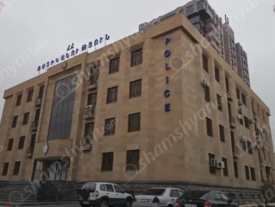 Երևանում 26-ամյա աղջիկը պղպեղային օդամղիչով փչել է քաղաքացու աչքերին. Վերջինս տեղափոխվել է հիվանդանոց