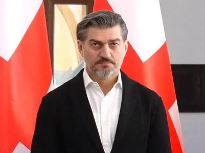Georgian President to visit Azerbaijan and then Armenia in mid-April
