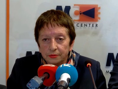 Ինչ-որ մեկը երգել է Доля воровская-ն, դուբինկայիվ խփել է, ասել՝ «պետք է երգեք Господа офицеры. ինչի՞ց է սկսվել ջարդը