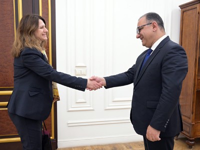 Տիգրան Խաչատրյանը Իվա Պետրովայի հետ քննարկել է ՀՀ մակրոտնտեսական քաղաքականությանը և տնտեսական վերջին զարգացումներին