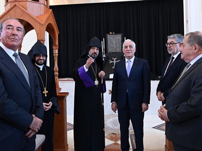 Վահագն Խաչատուրյանն այցելել է Աբու Դաբիի Սրբոց Նահատակաց եկեղեցի