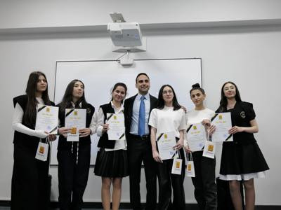 Դպրոցականների օլիմպիադայի դիպլոմակիրներն արժանացել են Երևանի քաղաքապետի պարգևներին