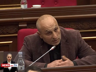 «Ոստիկանությունը կոռումպացված է, հանցագործներ են ղեկավար կազմում, որոնք խլել են իմ ունեցվածքը»․ Լեզվակռիվ ԱԺ–ում