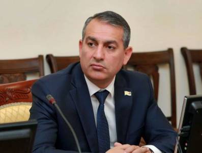 «Հրապարակ». Արամ Հովհաննիսյանին «մանթրաժի» մեջ է գցել՝ ձայնը տալով Դանիել Իոաննիսյանին