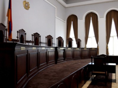 ՍԴ-ն 6 օր է՝ խորհրդակցական սենյակում է. քննարկում է Ապօրինի գույքի բռնագանձման մասին աղմկահարույց օրենքը