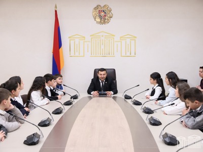 ՔՊ-ականներն ուսանողներին ու աշակերտներին ներկայացրել են արտաքին քաղաքականության առաջնահերթությունները