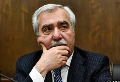 «Հրապարակ». Հարցը ջրելո՞ւ են. ՔՊ-ում խուլ ընդվզում է
