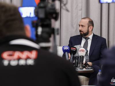 Խաղաղության պայմանագրով նախատեսվում է ստեղծել երկկողմ մեխանիզմ՝ հանձնաժողով, որը կհետևի պայմանագրի կատարմանը. Միրզոյան