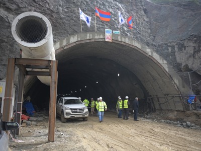 Հյուսիս-հարավի Քաջարան-Ագարակ 32կմ ճանապարհահատվածում կկառուցվեն 17 կամուրջ, 2 թունել, 5 փոխհատում