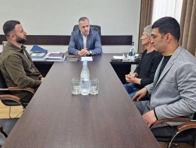 Արցախցիների իրավունքների պաշտպանության խորհրդի անդամները հանդիպել են Սամվել Շահրամանյանի հետ