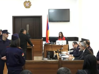 Ազատի զորամասում հրեհից զոհված 15 զինծառայողների գործով դատական հերթական նիստը
