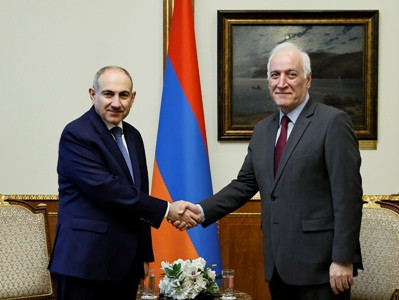 Նիկոլ Փաշինյանը շնորհավորել է Վահագն Խաչատուրյանին ծննդյան օրվա առիթով