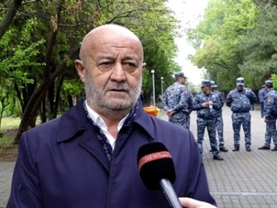 Իրական իշխանությունը ես ու պարոն Ասլանյանն ենք, մնացած մեր գործընկերները շեղվել են. Հովիկ Աղազարյան