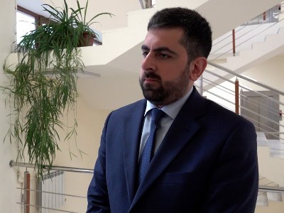 Դրոշ այրելը թուլության դրսևորում է. եթե ինչ-որ ժամանակ այրել են ՌԴ-ի դրոշը, ես դա էլ եմ դատապարտում. Խանդանյան