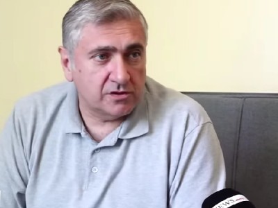 Դրոշ այրելը թուլության նշան է, իսկ թուրքի առաջ կզելը քաջության նշան է, հա՞. Արթուր Խաչատրյան
