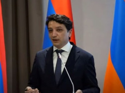 Ինչո՞ւ բյուջեի պլանավորման ժամանակ դուք հարց չեք տվել, թե ինչի՞ է բյուջեն 5.5% դեֆիցիտով. Նախարարը՝ լրագրողներին