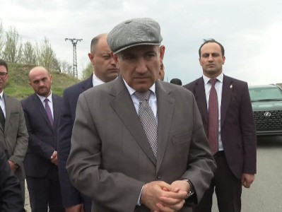 Կմտածեն՝ ըհը՛, իրար մեջ ծածկադմփոց են արել, փակել հարցը, մարդը բորբոքվելու ա ճանապարհների որակից. Փաշինյան (վիդեո)