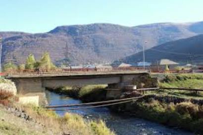 Կոտայքի մարզում փրկարարները 1 ժամից ավելի է՝ որոնում են 2-ամյա երեխայի. հնարավոր է՝ նա գետն է ընկել