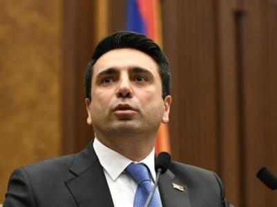 Председатель НС Армении не исключил, что Пашинян может в последнюю минуту передумать ехать в Москву 9 мая