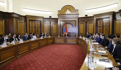 Փաշինյանի մոտ քննարկել են սահմանամերձում ընտանիքների բնակապահովման պետական աջակցության 2022-2025թթ ծրագրի ցուցանիշները