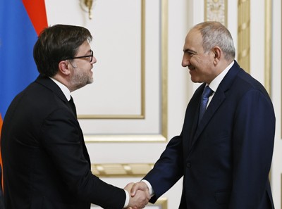 Armenia’s Pashinyan receives mayor of France’s Marseille