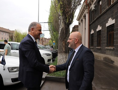 Պատրաստ ենք մեզ մեկնած ձեռքը սեղմելու ու քննարկելու շահավետ առաջարկները. Շիրակի մարզպետը՝ ԵՄ դեսպաններին