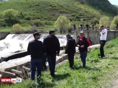 Մարմարիկ գյուղում կորած 2-ամյա տղային դեռ չեն գտել. որոնողական աշխատանքները շարունակվում են (ուղիղ)