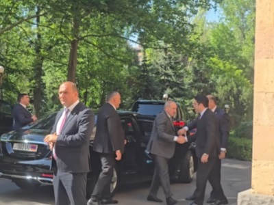 Armenia premier to head for Moscow Friday?
