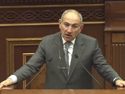 Ձեր սուր աչքին մեռնեմ, Կիրանցի պատը չի ճաքել, ներկն ա ճաքել. Փաշինյանը՝ Դանիելյանին