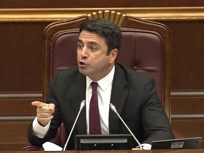 Դուրս կշպրտեմ քեզ դահլիճից, «դու»–ով չխոսաս. Ալեն Սիմոնյանը՝ Քրիստինե Վարդանյանին