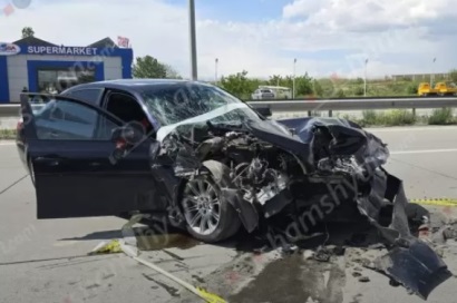 Մասիսում «BMW»-ն բախվել է «KamAZ» մակնիշի բետոնախառնիչին. կա վիրավոր. shamshyan.com