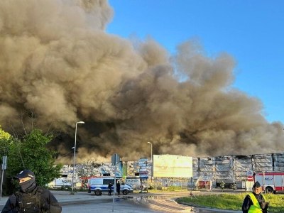 Польша закроет российское консульство в ответ на поджог ТЦ в Варшаве