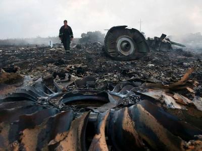 Песков: РФ не принимает ангажированные выводы по делу о крушении MH17 в Донбассе