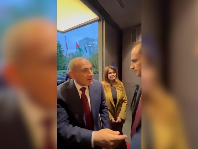 Փաշինյանը պատասխանել է Հայաստանի Սահմանադրության և ԵԱՀԿ Մինսկի խմբի լուծարման վերաբերյալ Ադրբեջանի լրագրողի հարցերին