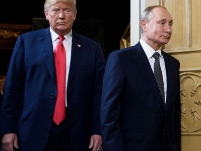 В Кремле пообещали сообщить, если Путин и Трамп решат провести телефонный разговор