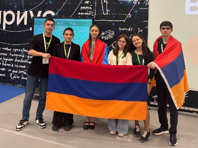 4 բրոնզե՝ մեդալ կենսաբանության միջազգային բաց օլիմպիադայից