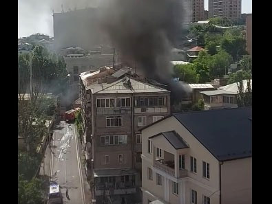 Powerful explosions, major fire in downtown Yerevan