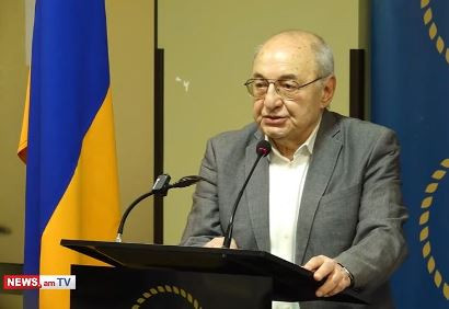 Առանց ընդդիմության միասնության անիմաստ է անվստահություն հայտնել վարչապետին. Վազգեն Մանուկյան